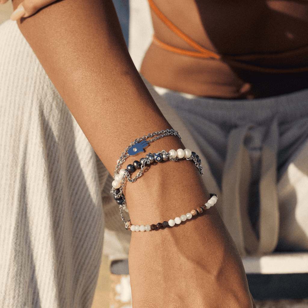 Hamsa White gold - Sol and Tierra